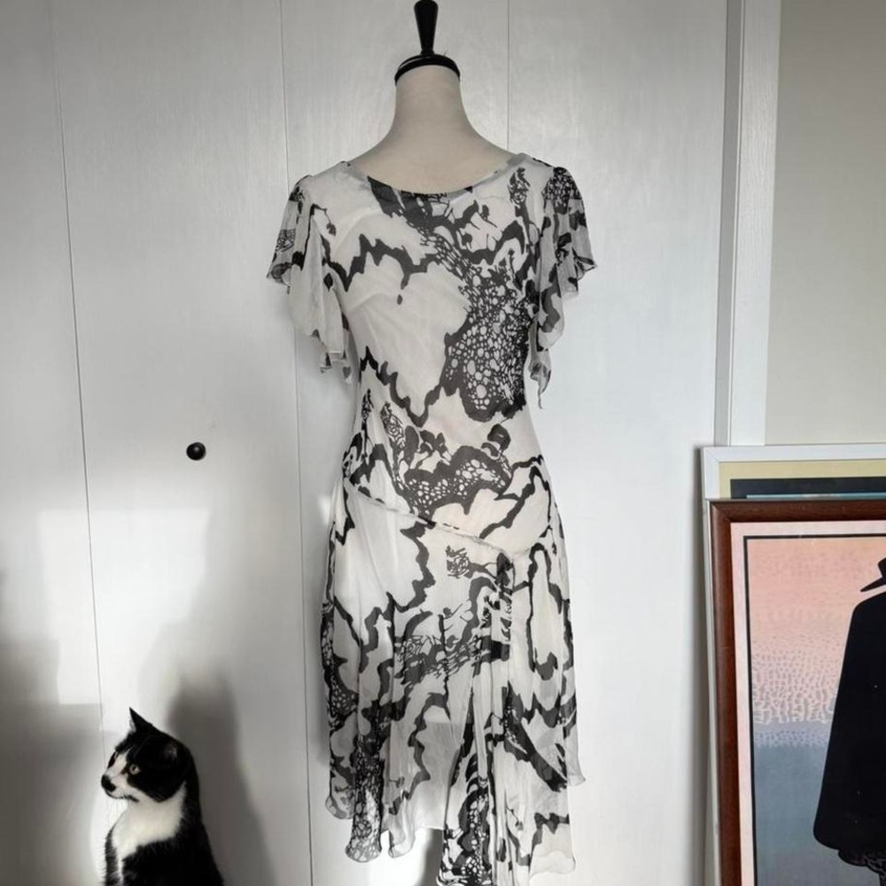 y2k black white abstract floral print midi dress ruffle sleeves asymmetrical hem - Picture 6 of 8
